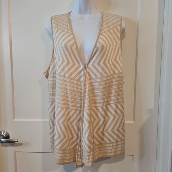 Chico's Tan and Cream Sweater Vest - Picture 6 of 6